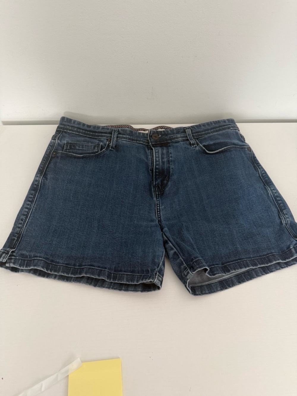Levi's Dark Blue Denim Women’s Shorts Size 12 - Picture 2 of 7